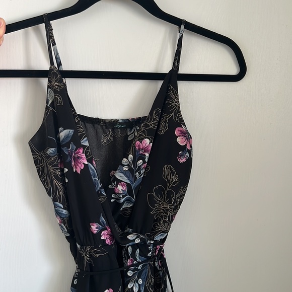 Soprano Wrap Maxi Dress - Picture 4 of 9